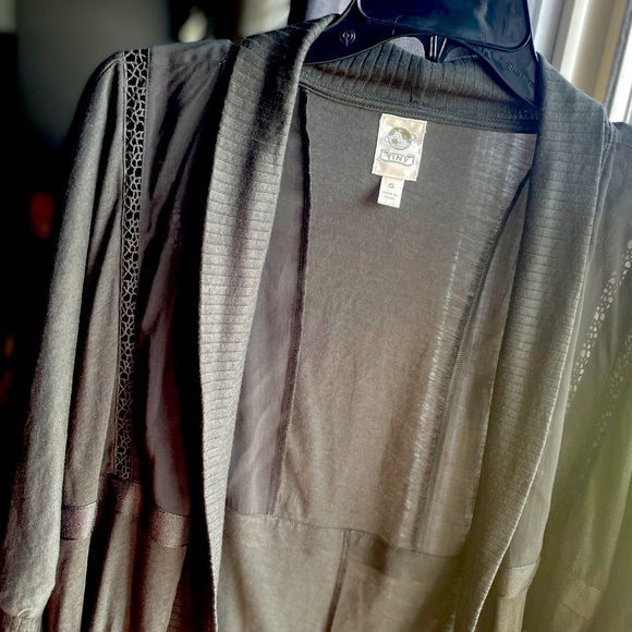 Lightweight Olive Green Shaul - Picture 2 of 5